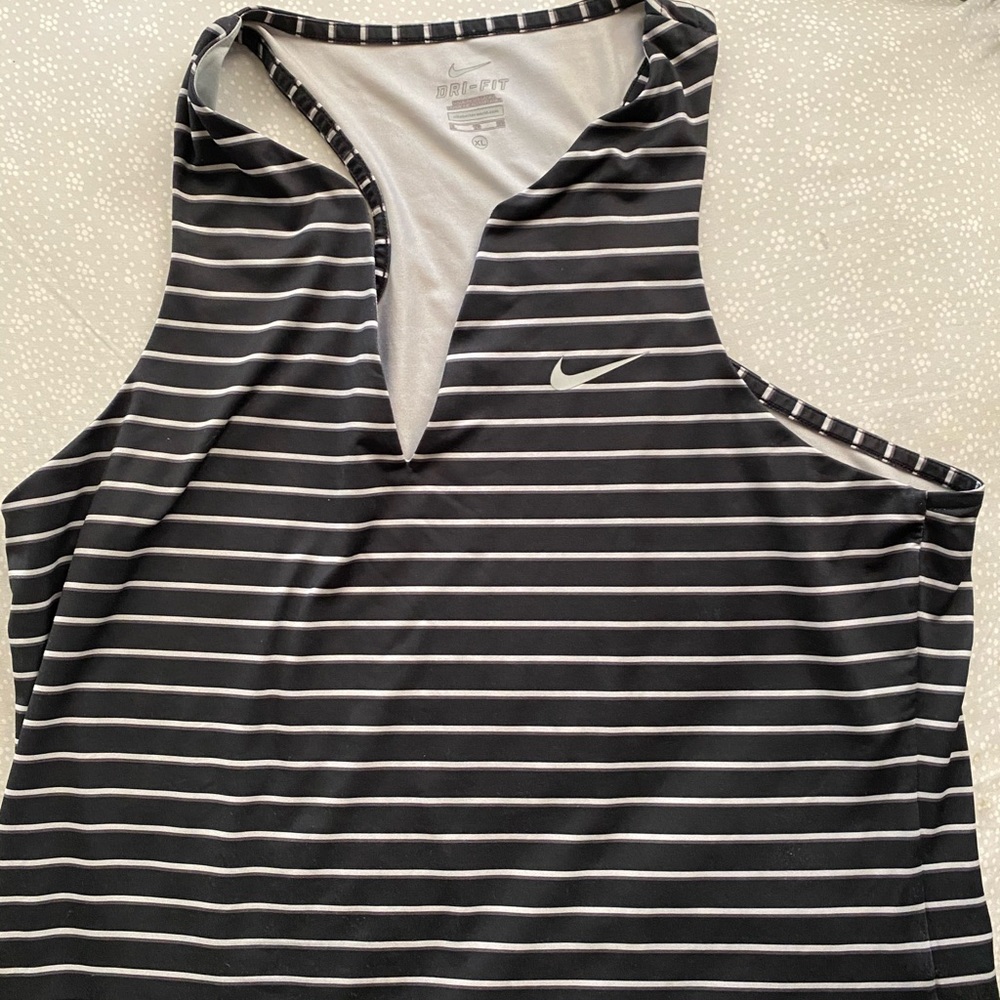 Nike dri fit top